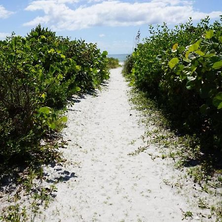 Gulf Breeze Cottages Sanibel Esterno foto