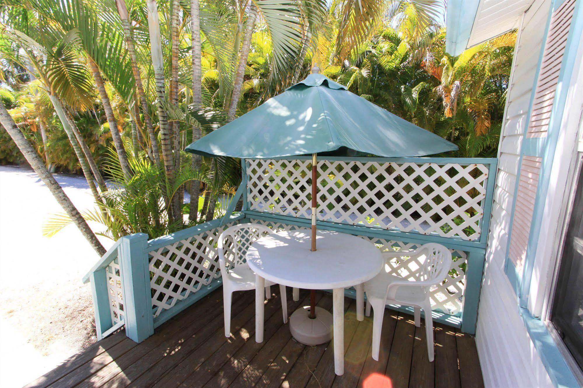 Gulf Breeze Cottages Sanibel Esterno foto